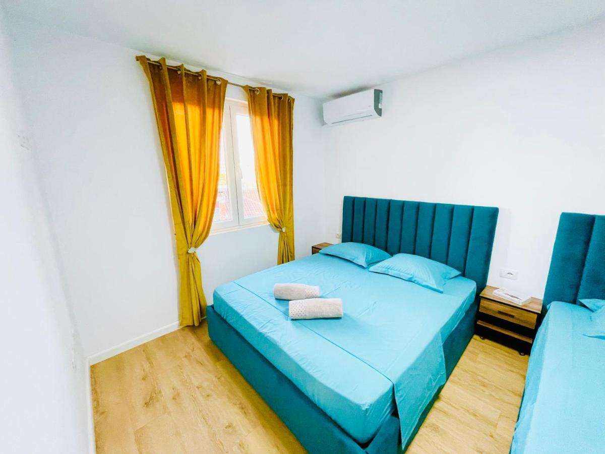 Central Apartment 2, Tirana Esterno foto