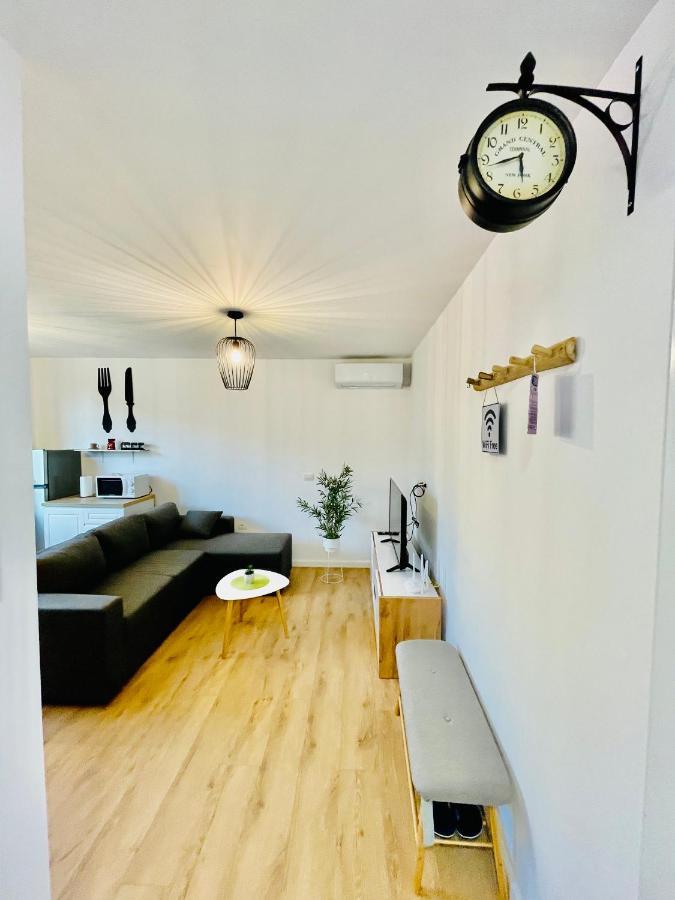 Central Apartment 2, Tirana Esterno foto